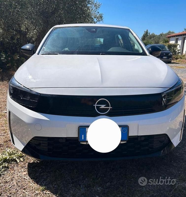 Bianco Usata 2024 Opel Corsa Due volumi | 14.000 € (Buon prezzo) - Immagine 1/4