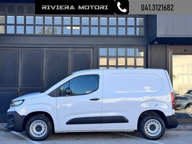 Nuova Citroën Berlingo 101 CV (74 kW) 2025 Bianco Monovolume