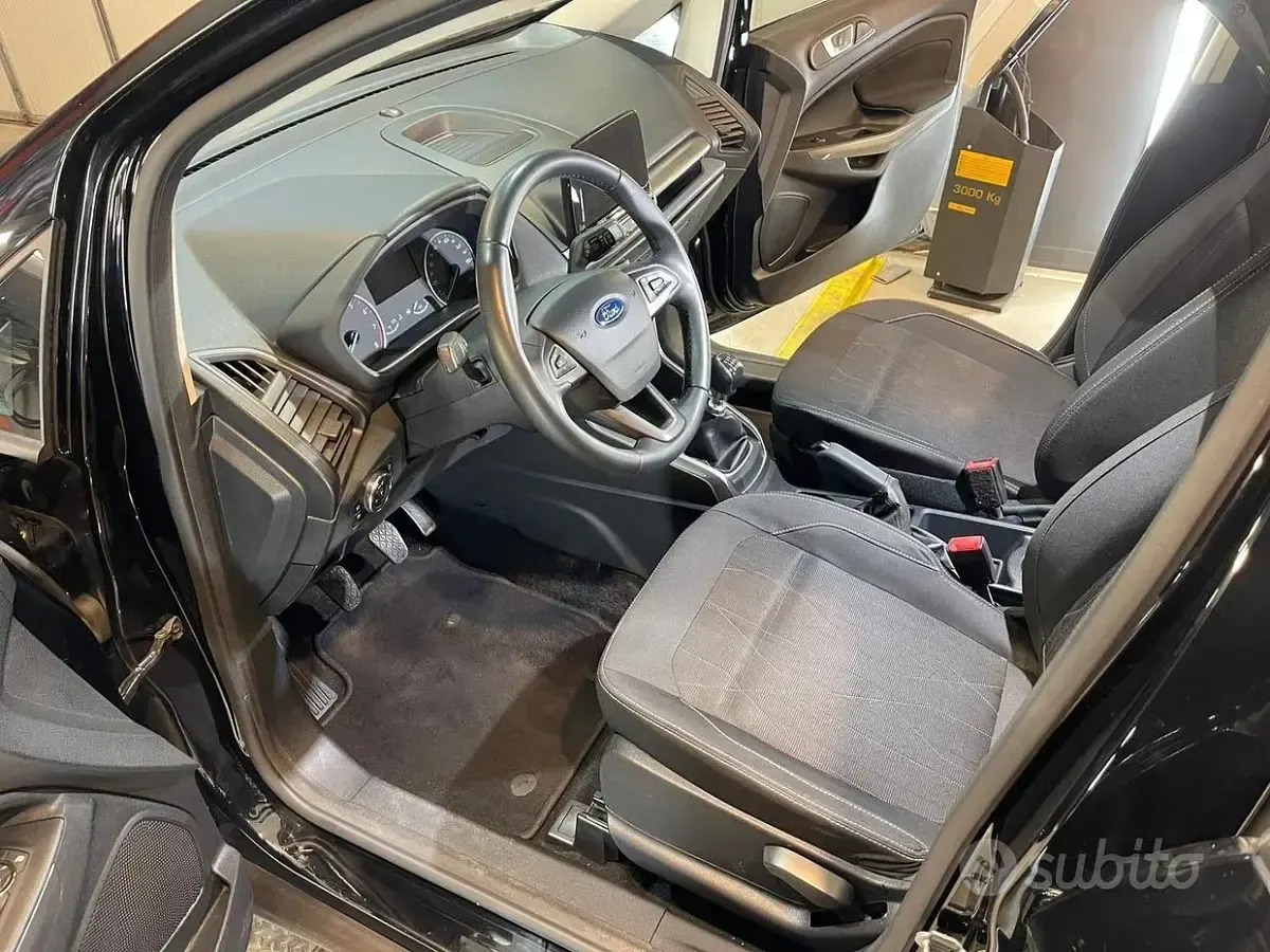 Usata Ford Ecosport 99 CV (72 kW) 2018 Nero SUV