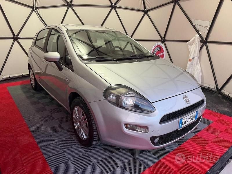 Usata Fiat Punto Lounge 77 CV (56 kW) 2014 Grigio Utilitaria
