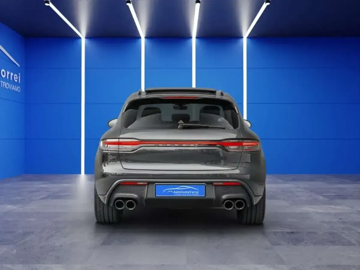 Usata Porsche Macan 265 CV (194 kW) 2023 Grigio SUV