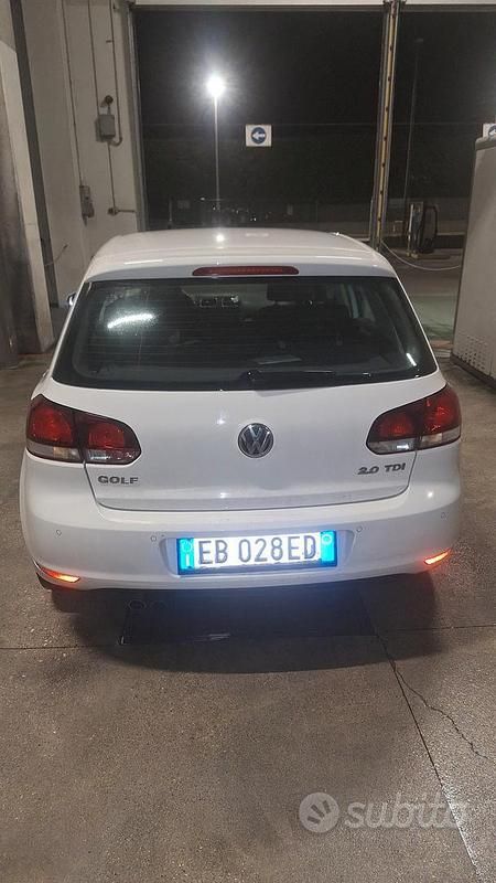 Usata VW Golf VI 140 CV (102 kW) 2010 Bianco Utilitaria