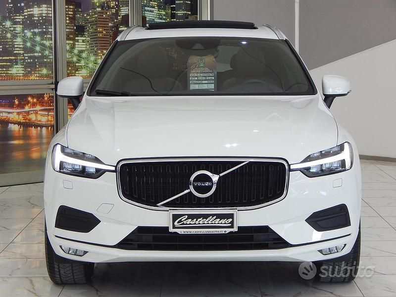 Usata Volvo XC60 Momentum 197 CV (144 kW) 2021 Bianco SUV