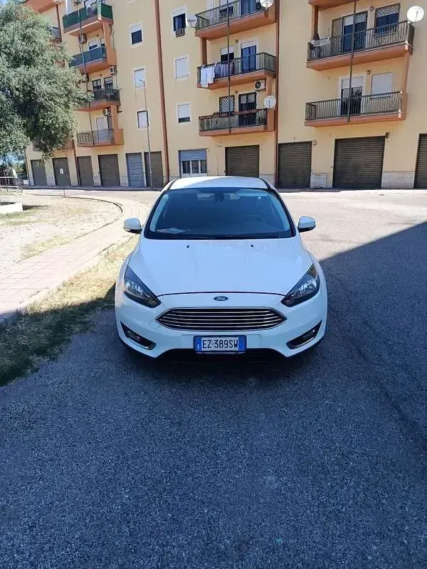 Usata Ford Focus Titanium S 95 CV (69 kW) 2015 Berlina