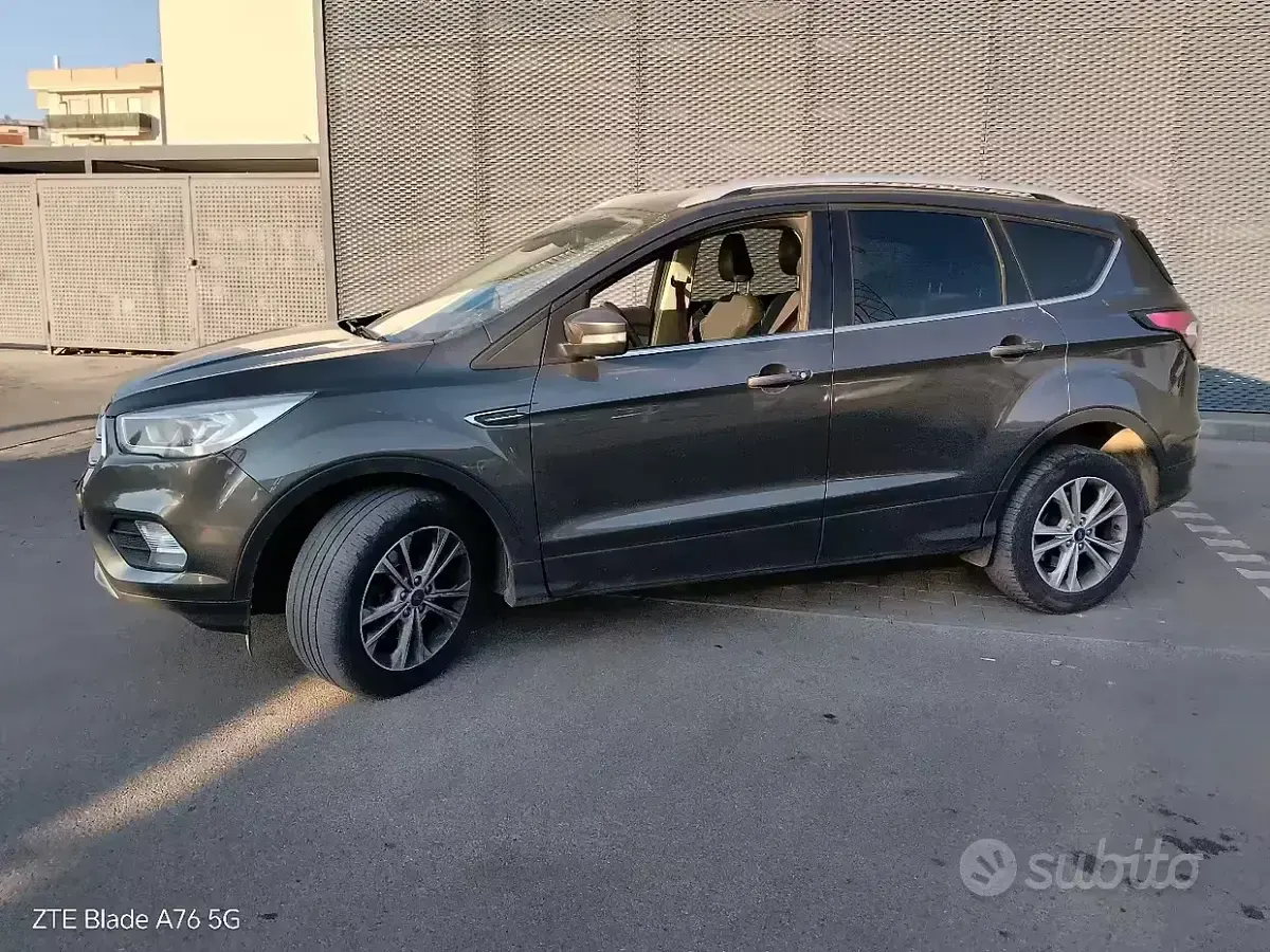 Usata Ford Kuga Titanium 120 CV (88 kW) 2017 SUV