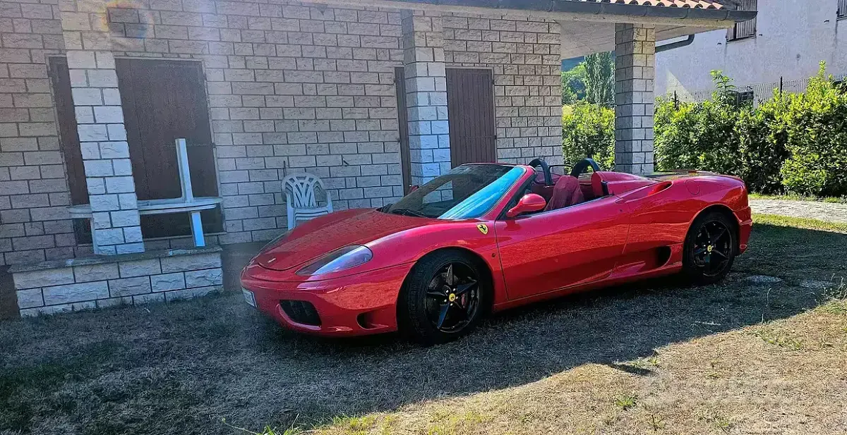 Usata Ferrari 360 400 CV (294 kW) 2002 Cabrio