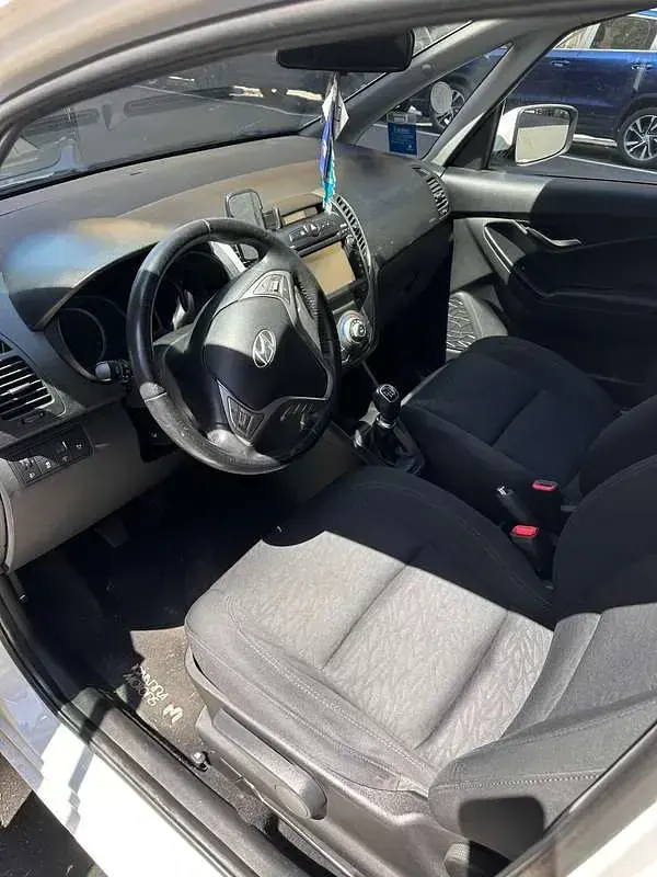 Usata Hyundai ix20 Style 90 CV (66 kW) 2012 Bianco Utilitaria