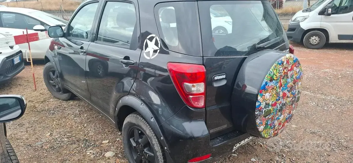 Usata Daihatsu Terios 105 CV (77 kW) 2008 Nero SUV