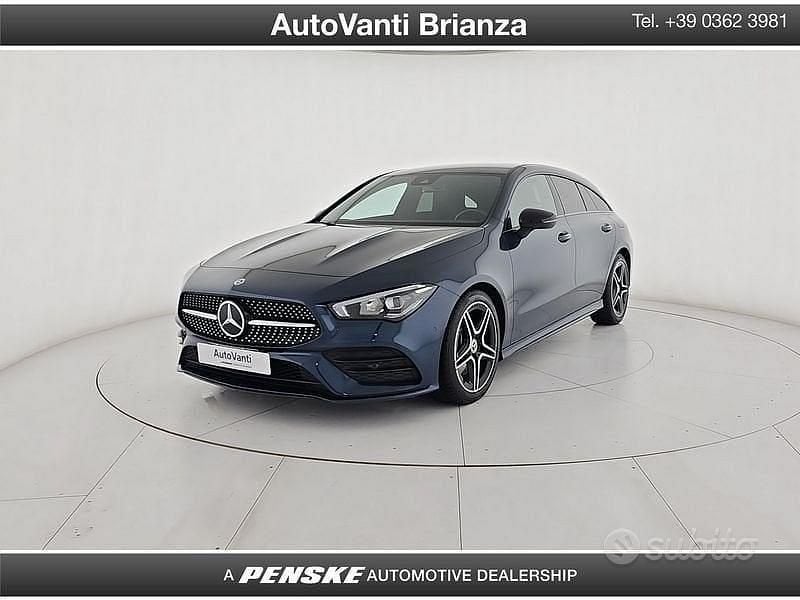 Usata Mercedes CLA200 Shooting Brake Premium 150 CV (110 kW) 2023 Blu Station wagon