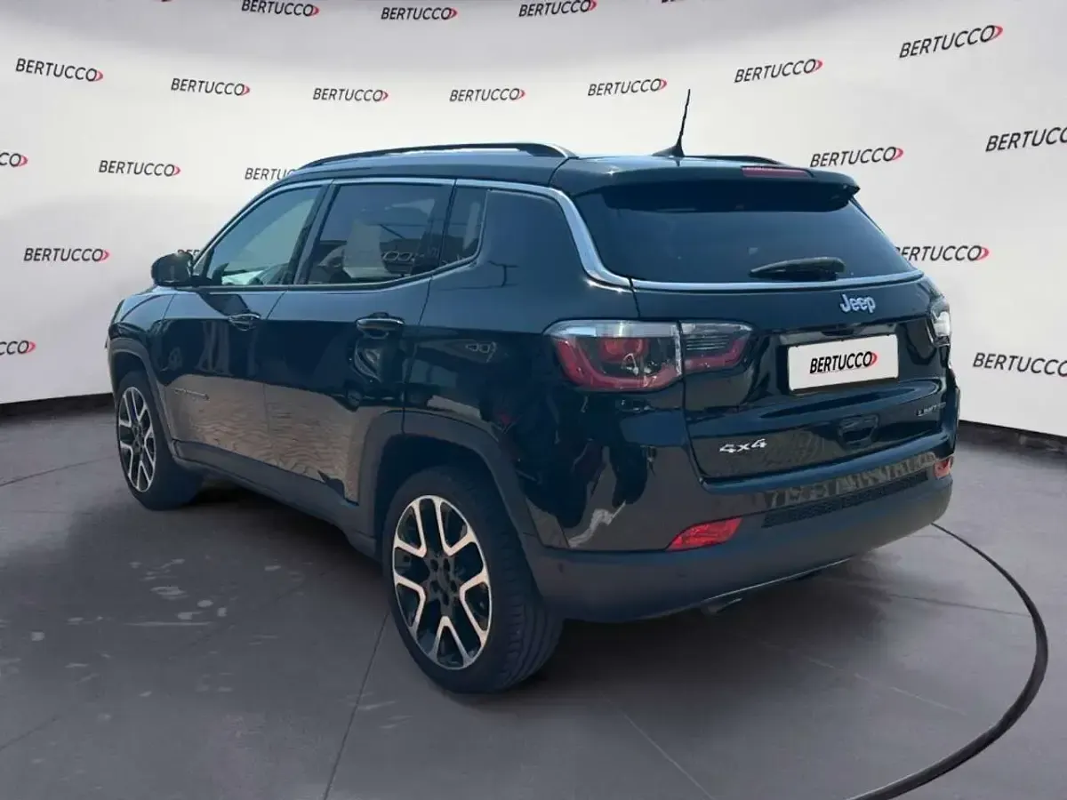 Usata Jeep Compass Limited 140 CV (102 kW) 2018 Nero SUV