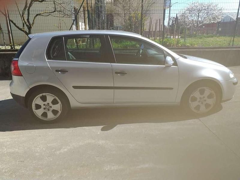 Usata VW Golf IV Highline 131 CV (96 kW) 2003 Grigio Berlina