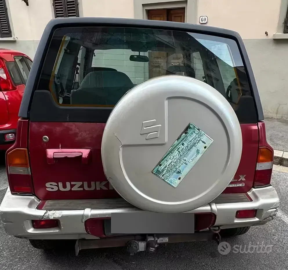 Usata Suzuki Vitara 96 CV (70 kW) 1997 Rosso SUV