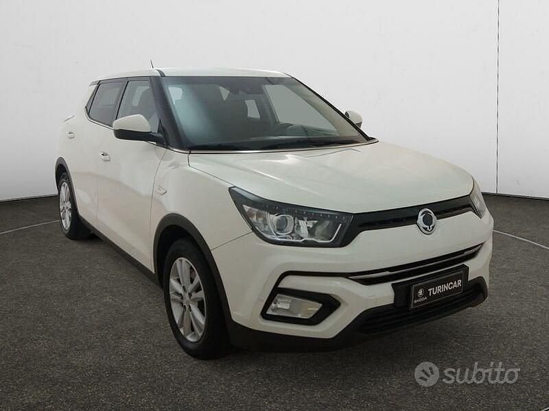 Bianco Usata 2019 Ssangyong (KGM) Tivoli SUV | 8900 € (Buon prezzo) - Immagine 1/4