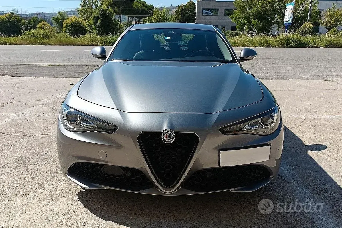 Usata Alfa Romeo Giulia Sprint 160 CV (117 kW) 2021 Berlina