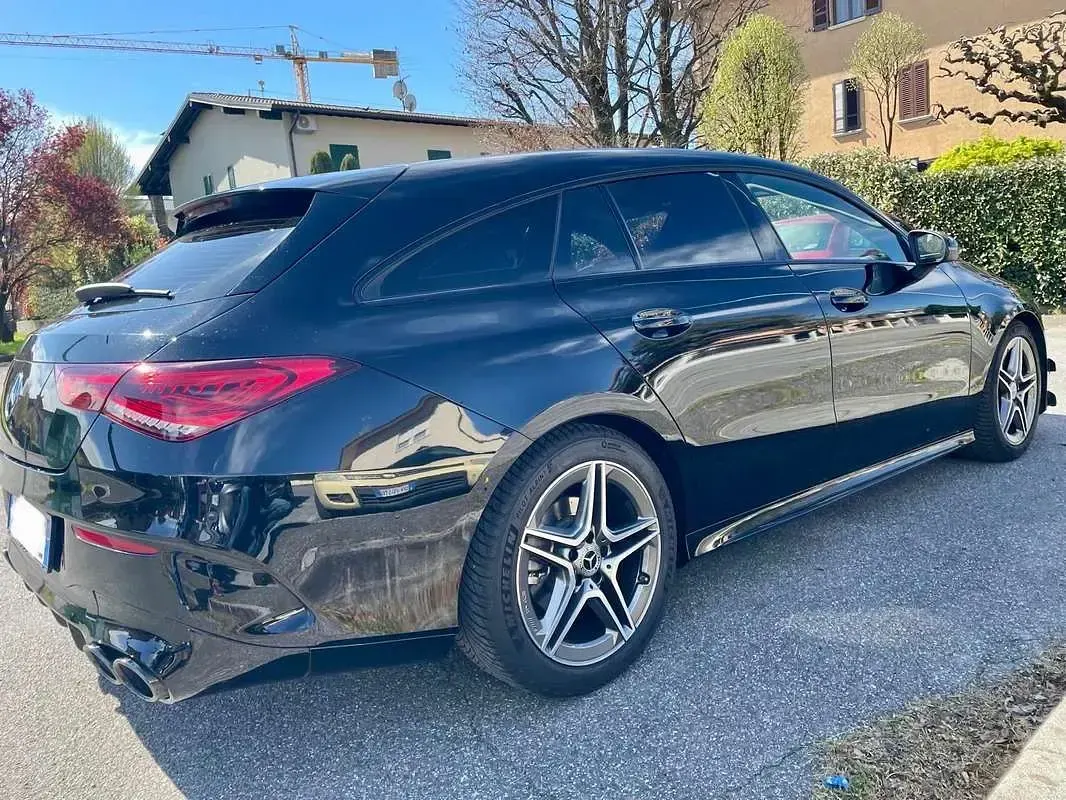 Usata Mercedes CLA200 Shooting Brake Premium 163 CV (119 kW) 2021 Nero Station wagon