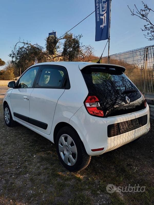 Usata Renault Twingo Life 69 CV (50 kW) 2016 Bianco Utilitaria