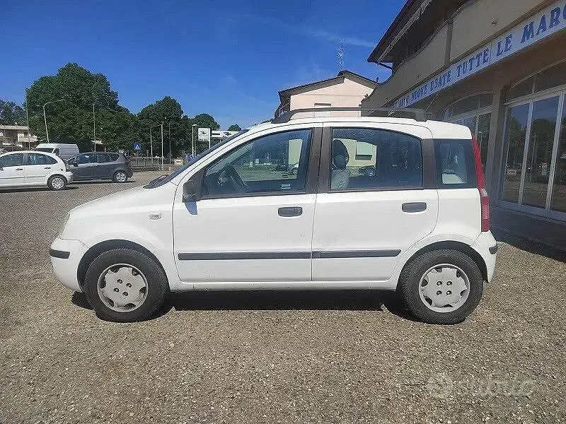 Usata Fiat Panda Dynamic 69 CV (50 kW) 2006 Bianco Utilitaria