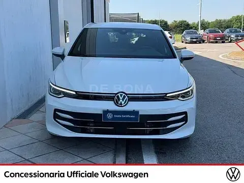 Usata VW Golf VIII 204 CV (150 kW) 2024 Bianco Utilitaria