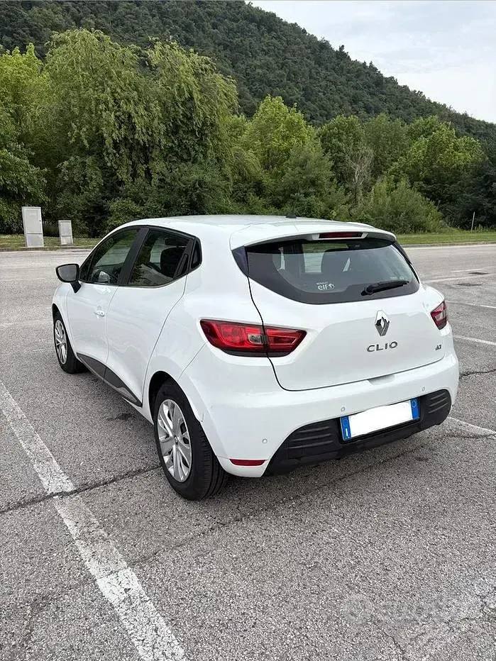 Usata Renault Clio IV 75 CV (55 kW) 2017 Bianco Berlina