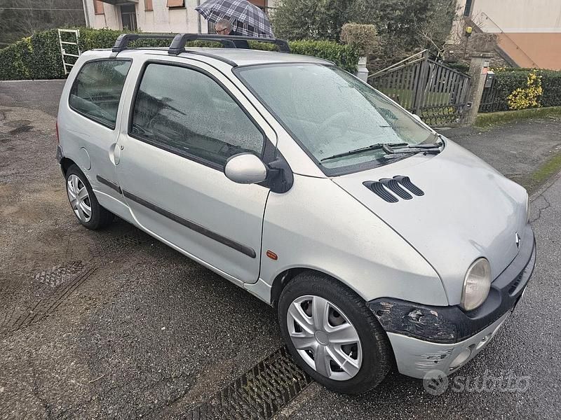 Usata Renault Twingo 58 CV (42 kW) 2002 Grigio Utilitaria