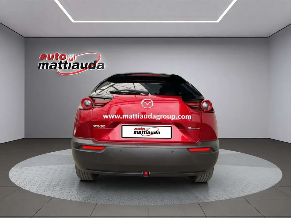 Usata Mazda MX30 Makoto 170 CV (125 kW) 2024 Soul red cristal SUV