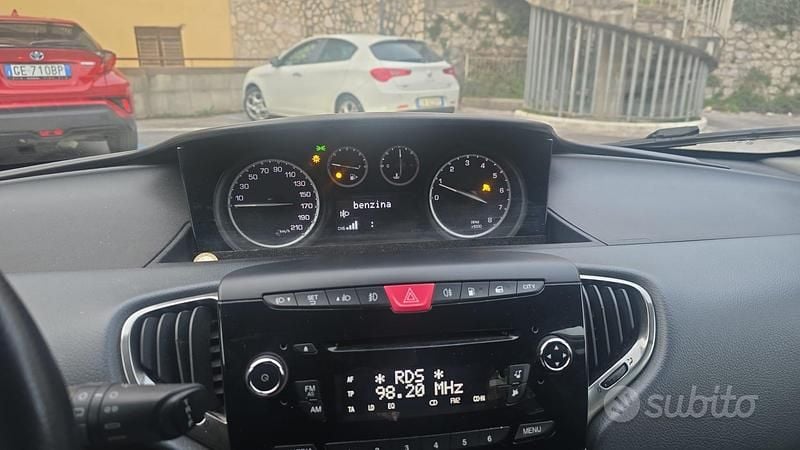 Gebraucht Lancia Ypsilon 69 PS (50 kW) 2013 Kleinwagen