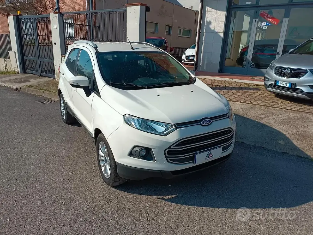 Usata Ford Ecosport 125 CV (91 kW) 2016 Bianco SUV