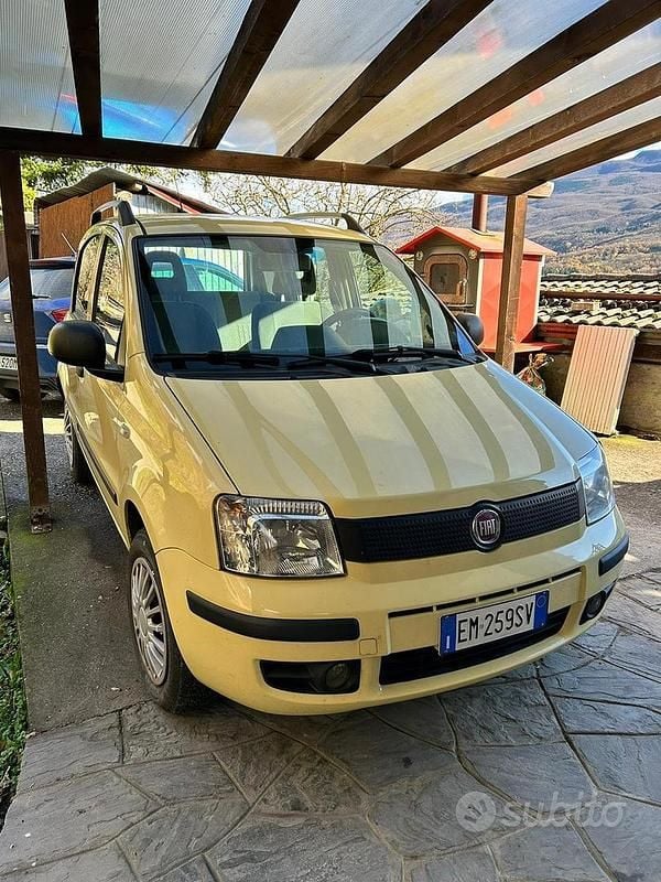 Usata Fiat Panda Active 77 CV (56 kW) 2012 Berlina