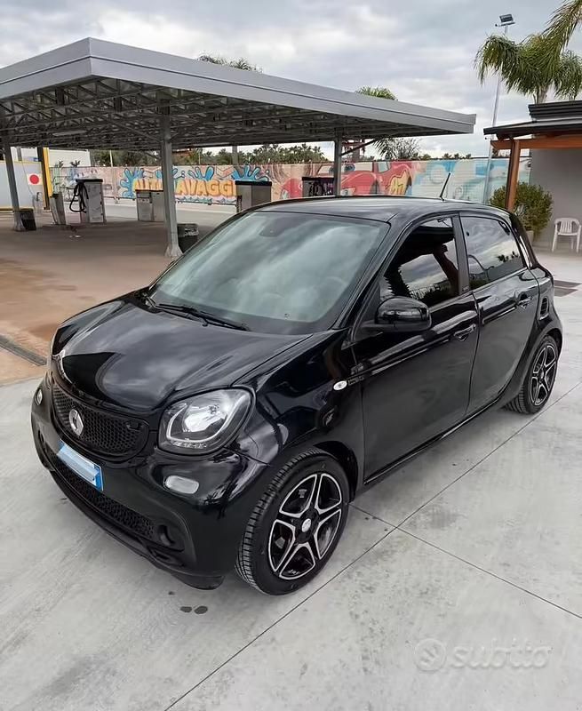 Usata Smart ForFour 2016 Nero Utilitaria