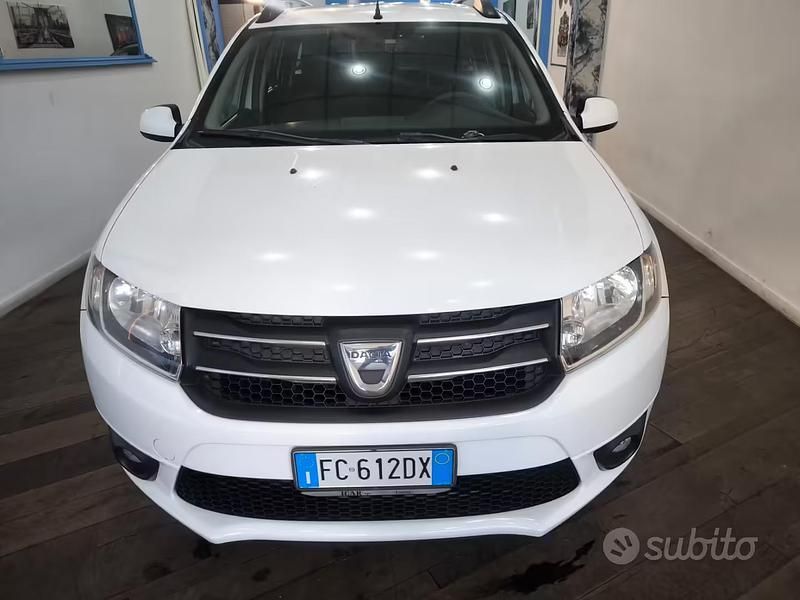 Usata Dacia Logan MCV Lauréate 90 CV (66 kW) 2016 Bianco Station wagon
