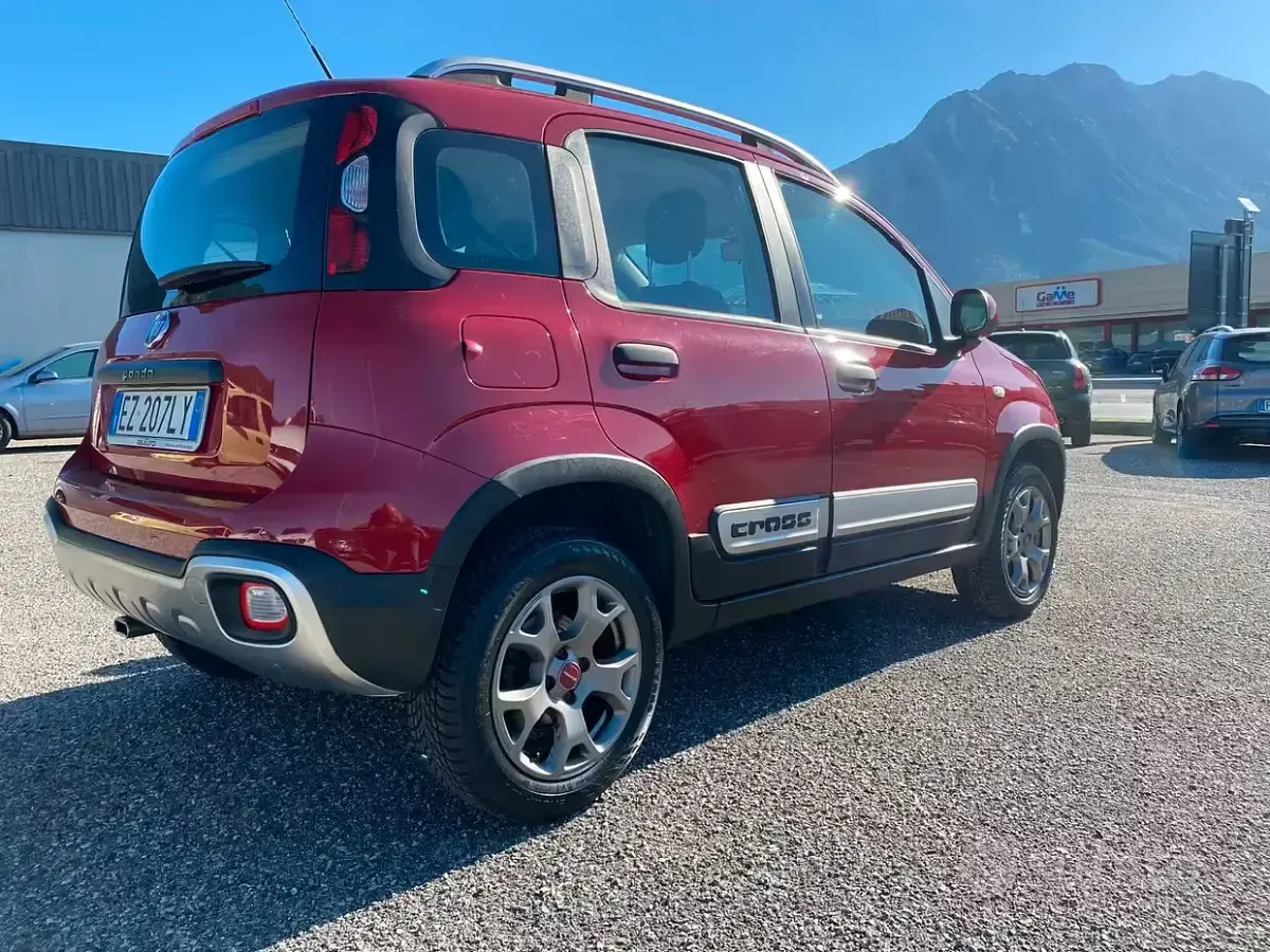 Usata Fiat Panda Cross Cross 80 CV (58 kW) 2015 Rosso Utilitaria