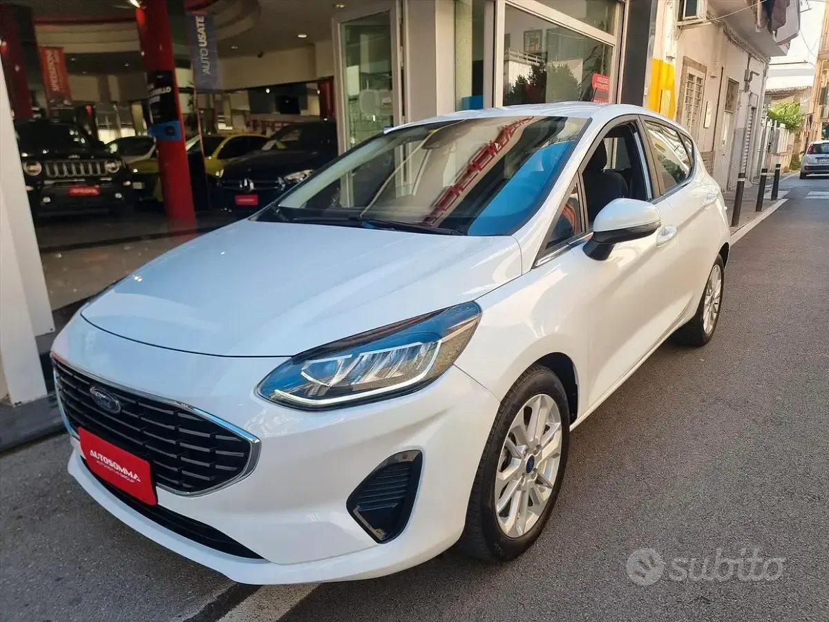 Usata Ford Fiesta Active 100 CV (73 kW) 2022 Bianco Utilitaria