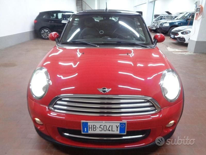 Usata Mini Cooper Cabriolet 122 CV (89 kW) 2013 Rosso Cabrio