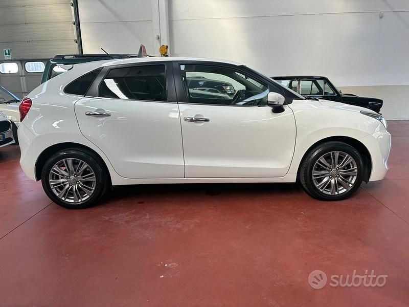 Usata Suzuki Baleno 111 CV (81 kW) 2017 Bianco Utilitaria