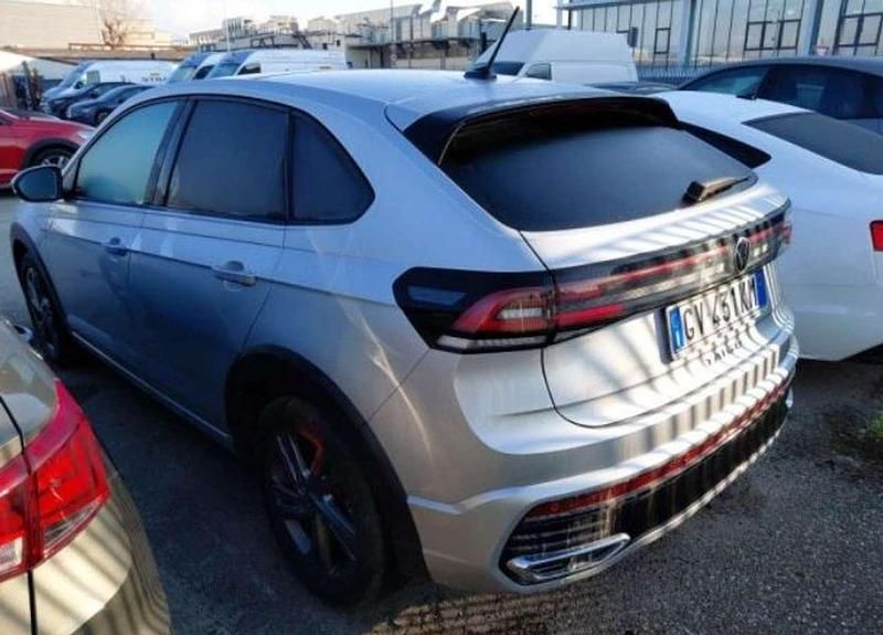 Usata VW Taigo R-line 116 CV (85 kW) 2024 Reflex silver metallizzato SUV