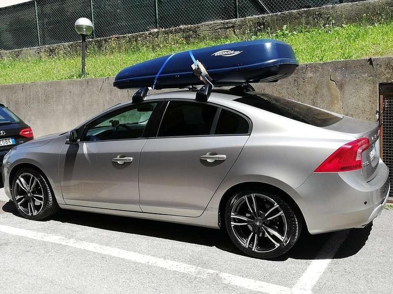 Beige Usata 2012 Volvo S60 Kinetic Tre volumi | 7500 € - Immagine 1/2