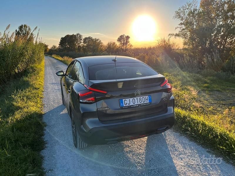 Usata Citroën e-C4 Feel 100 kW (136 CV) 2022 Grigio Coupé