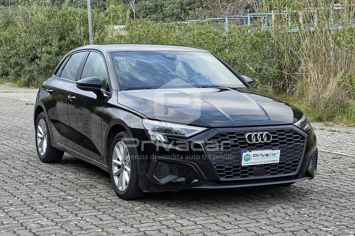 Usata Audi A3 Sportback Business 116 CV (85 kW) 2022 Nero Utilitaria