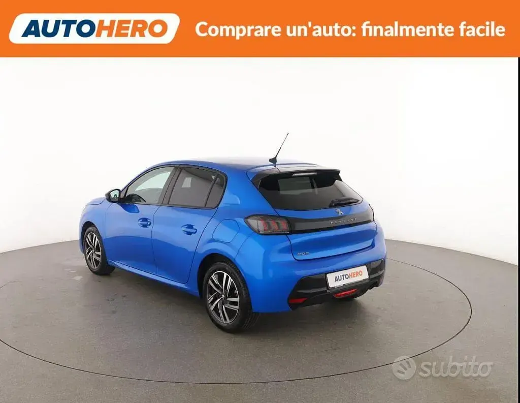 Usata Peugeot 208 101 CV (74 kW) 2022 Bluazzurro Utilitaria