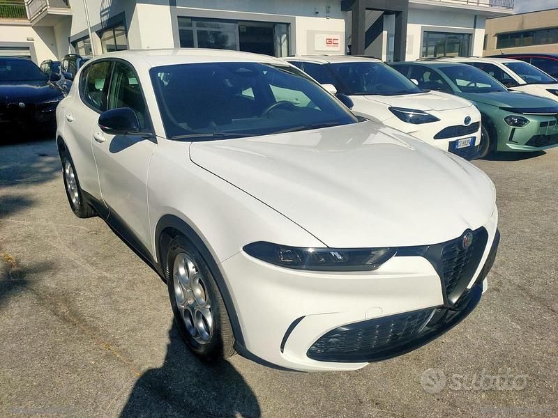 Usata Alfa Romeo Tonale Sprint 131 CV (96 kW) 2023 Bianco SUV