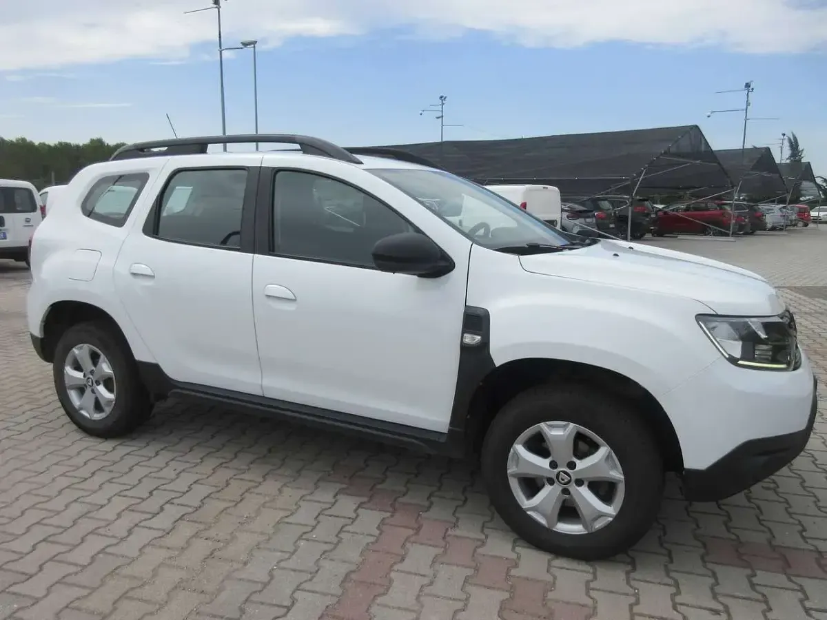 Usata Dacia Duster Essentiel 116 CV (85 kW) 2019 Bianco SUV