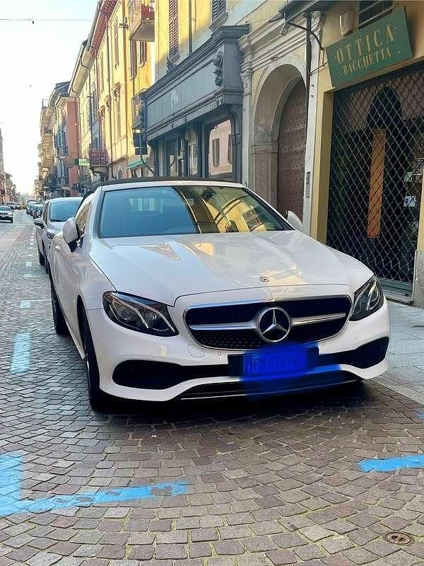 Usata Mercedes E350 Business 258 CV (189 kW) 2018 Cabrio