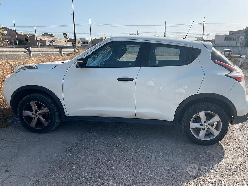 Usata Nissan Juke Acenta 115 CV (84 kW) 2018 Bianco SUV