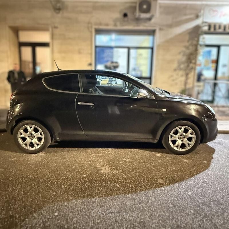 Usata Alfa Romeo MiTo Distinctive 120 CV (88 kW) 2012 Nero Utilitaria