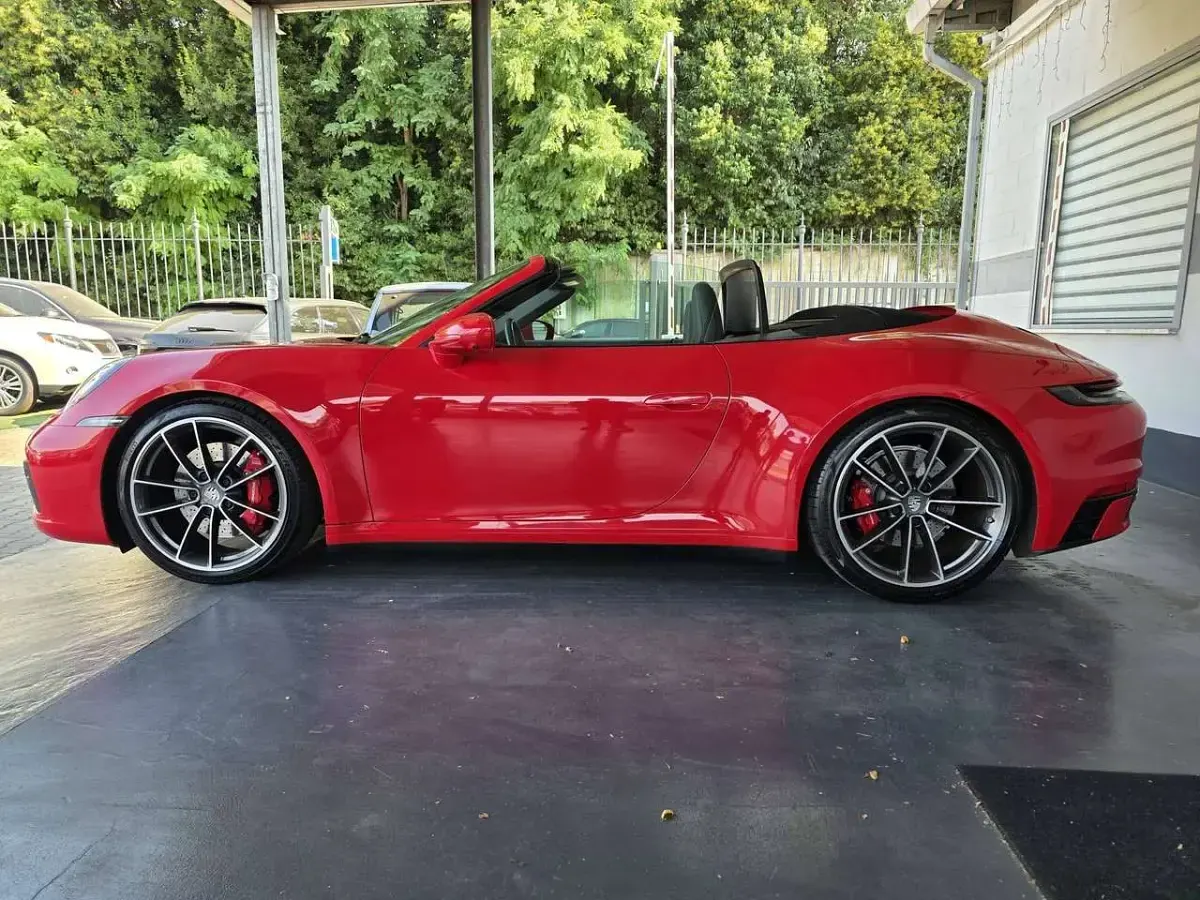 Usata Porsche 911 Carrera 4S Cabriolet 450 CV (330 kW) 2020 Rosso Cabrio