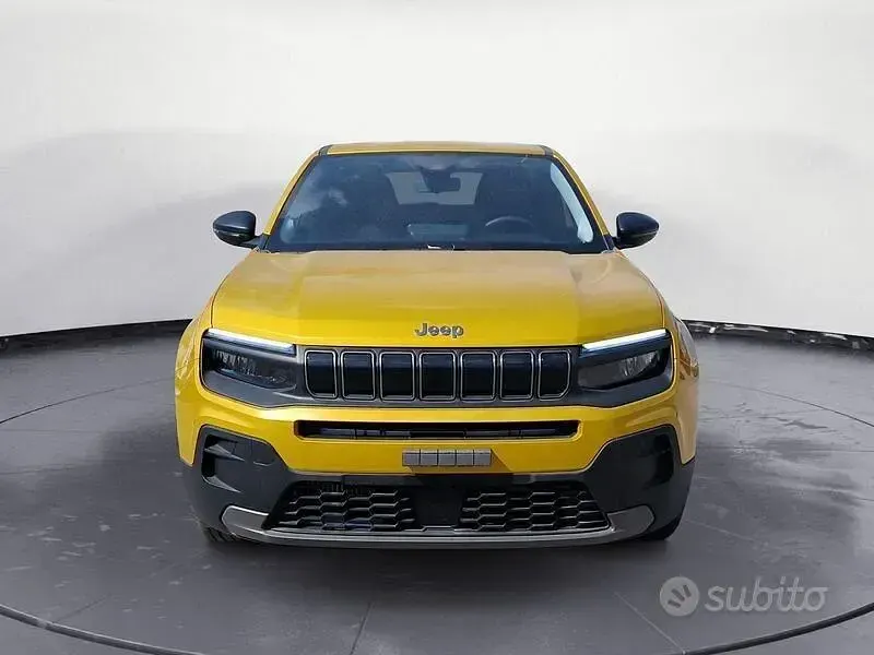 Nuova Jeep Avenger Longitude 110 CV (80 kW) 2025 Giallo SUV