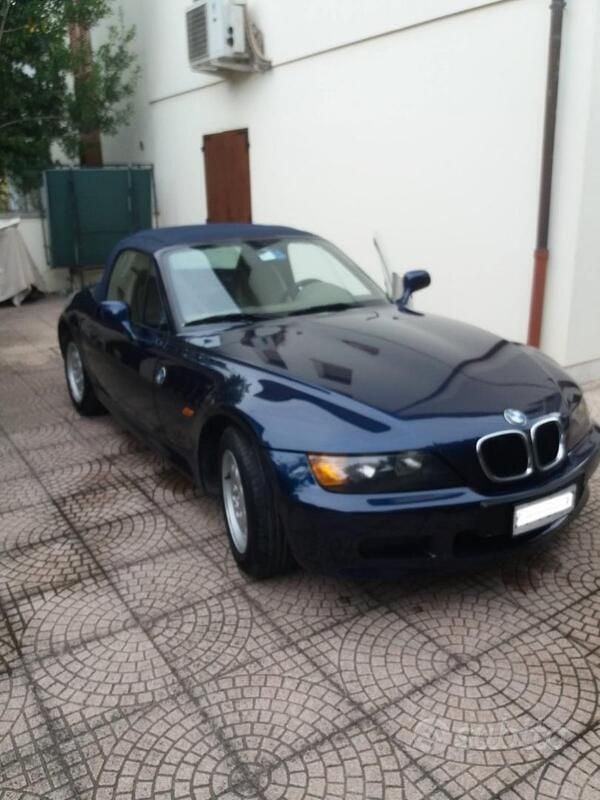 Usata BMW Z3 Efficient Dynamics 140 CV (102 kW) 1998 Blu Cabrio