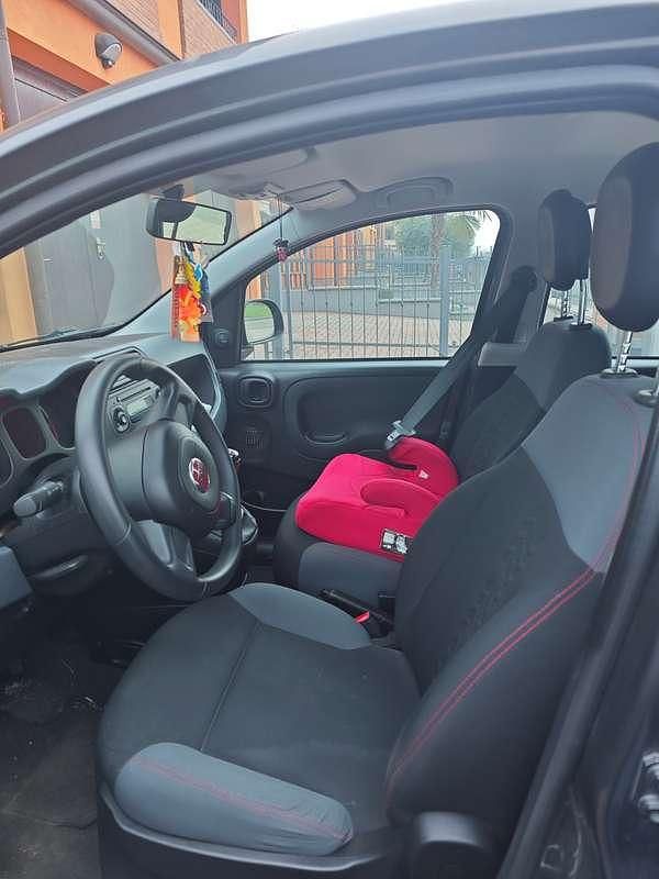 Usata Fiat Panda Pop 69 CV (50 kW) 2019 Grigio Utilitaria