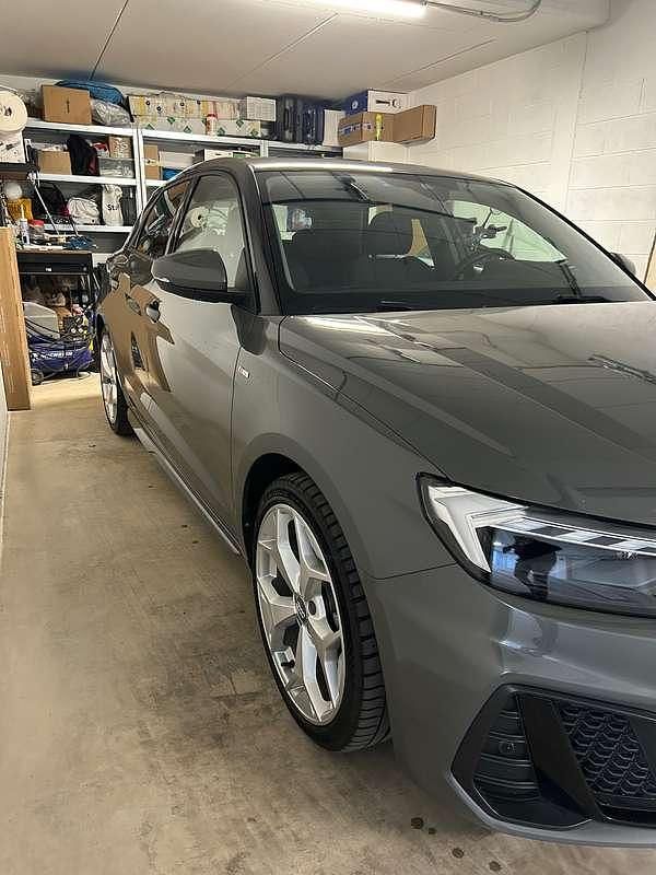 Usata Audi A1 Sportback S-Line 150 CV (110 kW) 2020 Grigio Utilitaria