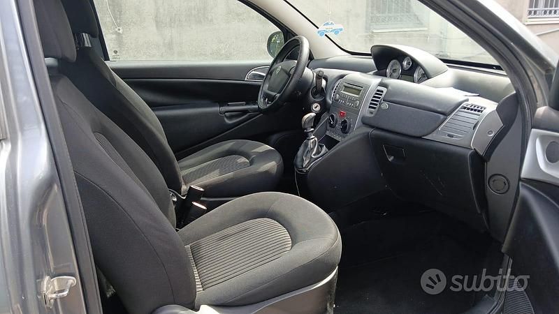Usata Lancia Ypsilon 77 CV (56 kW) 2010 Utilitaria